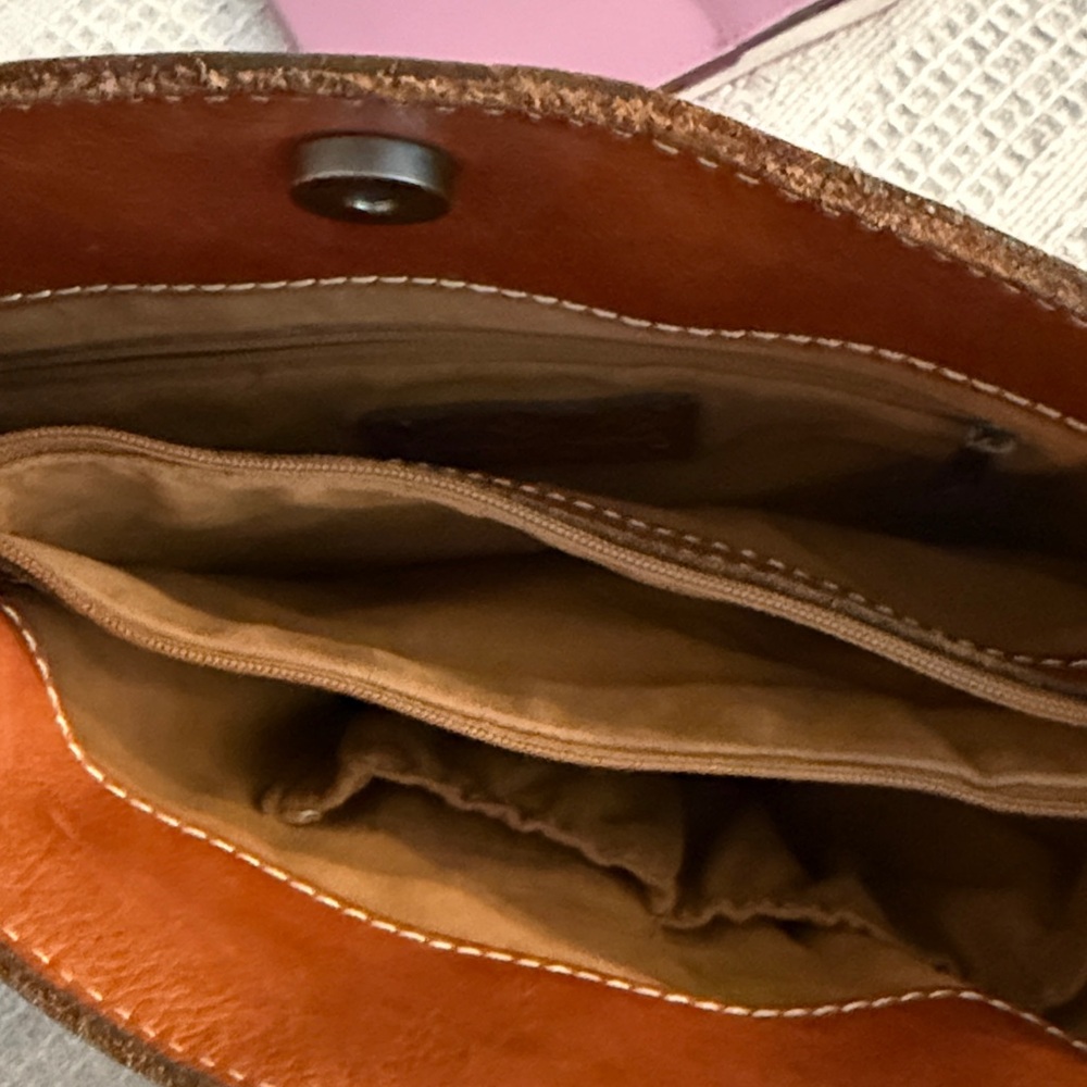 Patricia Nash Tan Leather Crossbody Bag - Picture 5 of 9